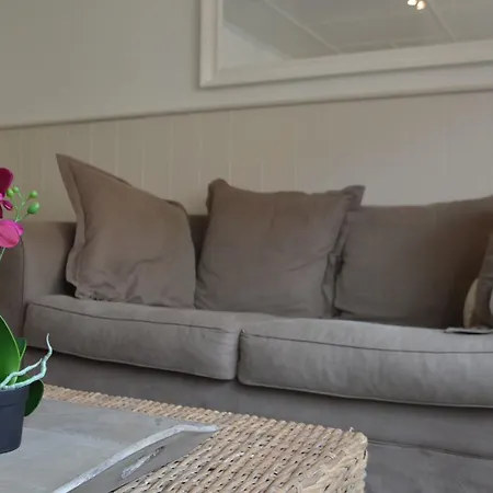 Comfortable In The Town Centre Within Walking Distance Of The Ocean * Wenduine